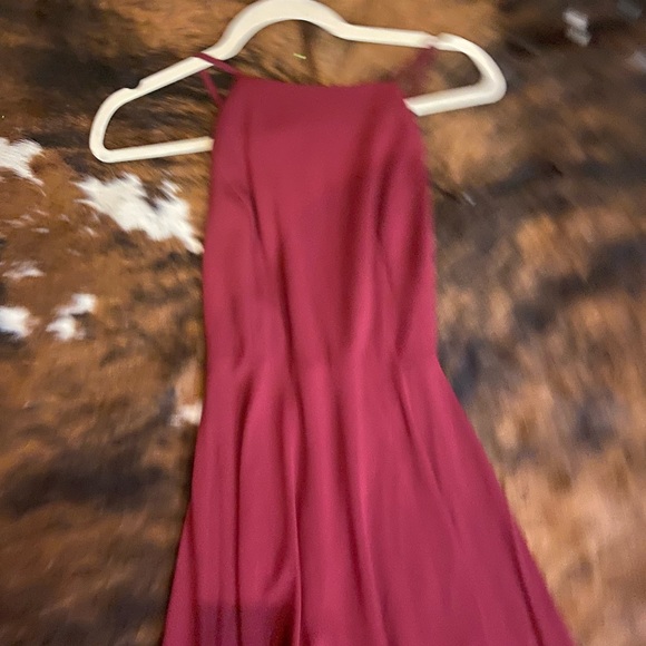 ❤️Lulu’s Wine colored Halter Racerback Maxi Dress - simple but so elegant. - Picture 5 of 5